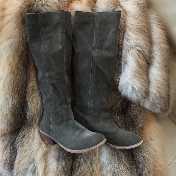 📌📌📌SOLD📌📌📌ARMY GREEN TALL SUEDE BRONX BOOTS - Picture 6 of 7